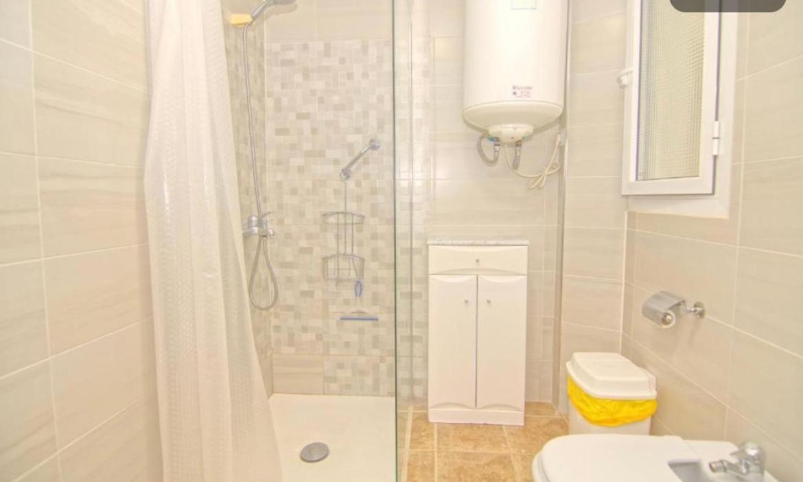 Guest House Mota Малага Екстериор снимка
