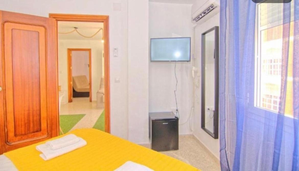 Guest House Mota Малага Екстериор снимка